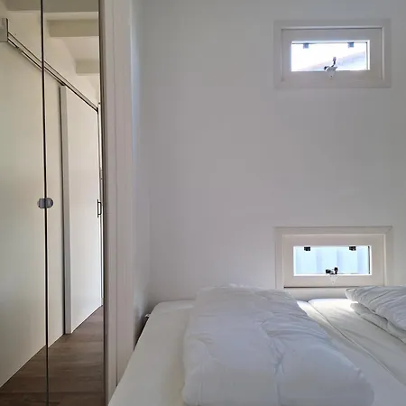 Chalet Tiny Luttikduin Nr 25